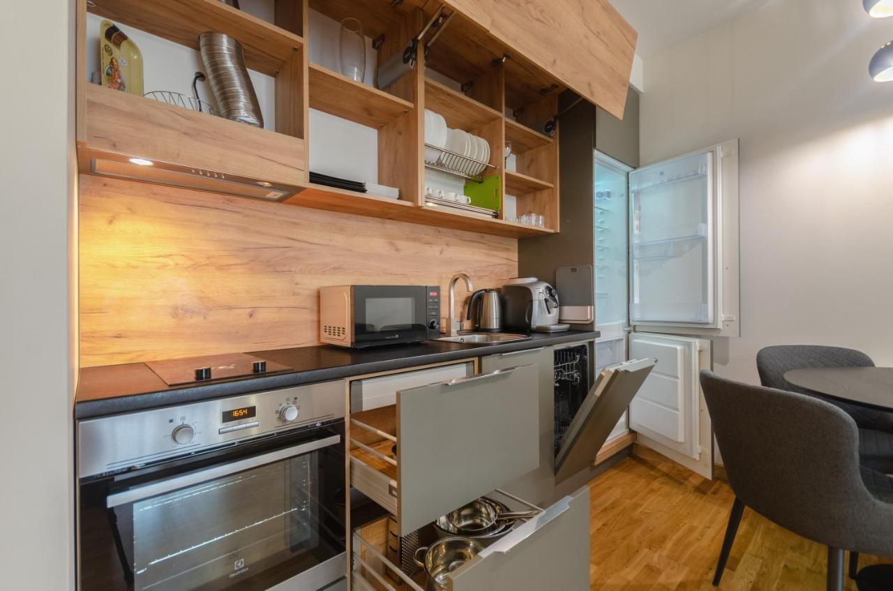 קייב Petrovdom 408-467-471-277-377 In Central Park Cozy Apartments מראה חיצוני תמונה