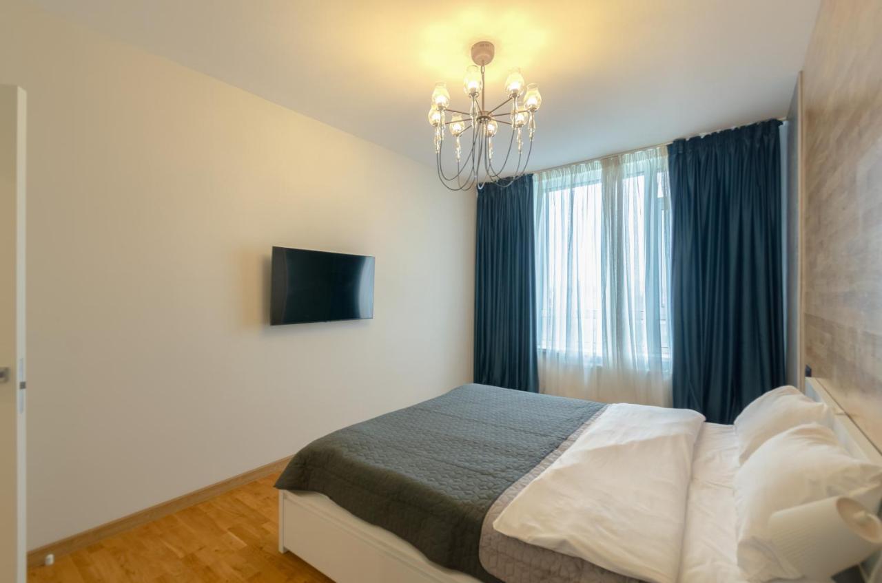 קייב Petrovdom 408-467-471-277-377 In Central Park Cozy Apartments מראה חיצוני תמונה
