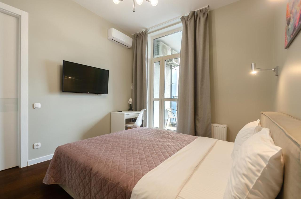 קייב Petrovdom 408-467-471-277-377 In Central Park Cozy Apartments מראה חיצוני תמונה