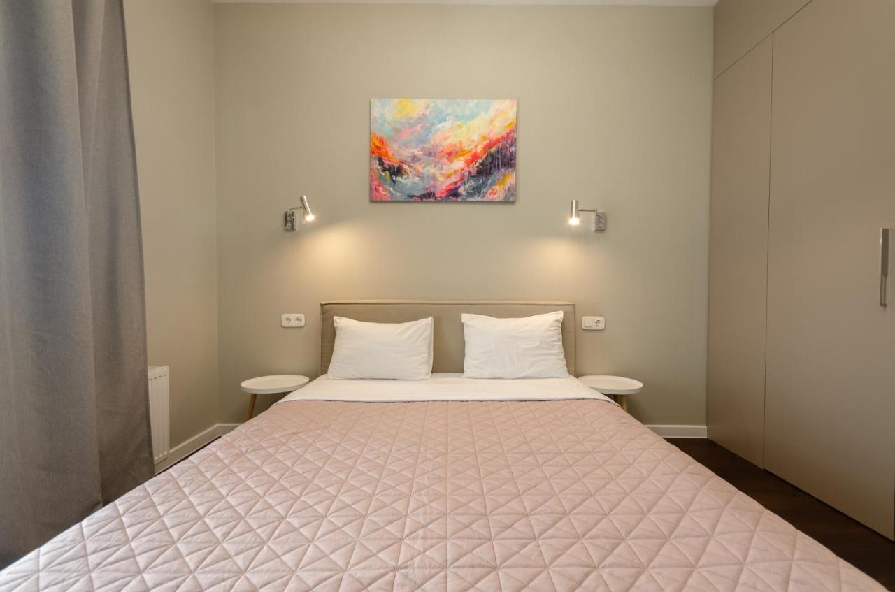 קייב Petrovdom 408-467-471-277-377 In Central Park Cozy Apartments מראה חיצוני תמונה