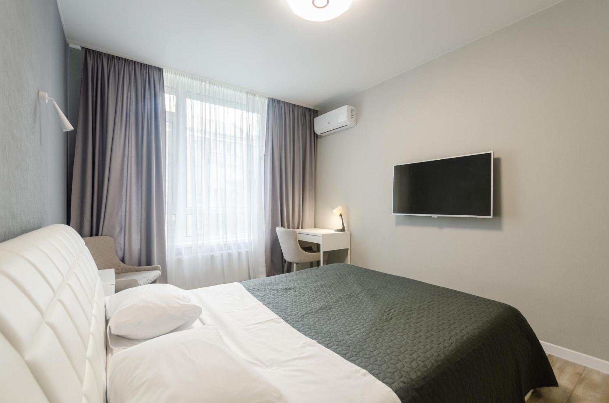 קייב Petrovdom 408-467-471-277-377 In Central Park Cozy Apartments מראה חיצוני תמונה